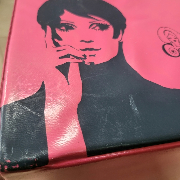 Vintage Carousel Pink Wig Box Case With Styrofoam Head and Wig - Picture 2 of 15